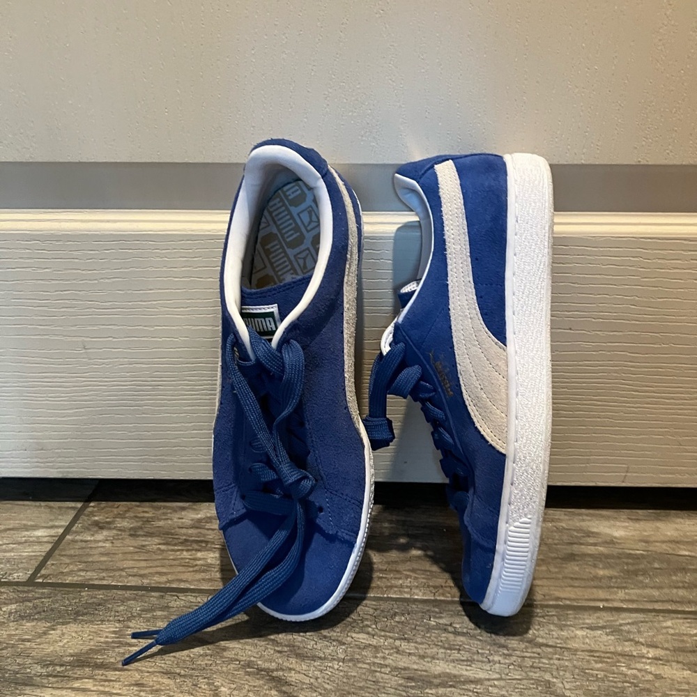 Puma Blue and White Women's Sneakers size 9(mens 71/2-8) - Picture 10 of 10